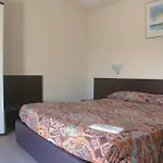 Olivi Hotel 2*