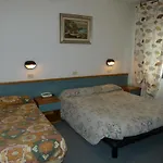 Olivi Hotel 2*