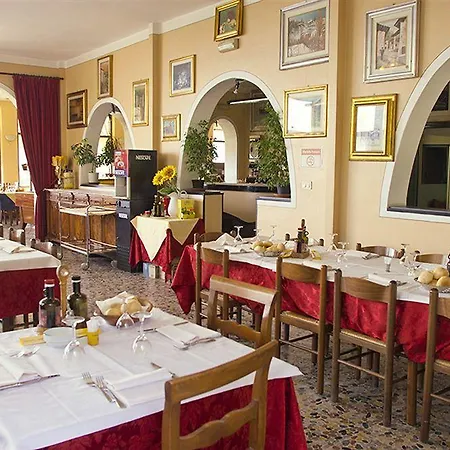 Hotel Olivi 2*