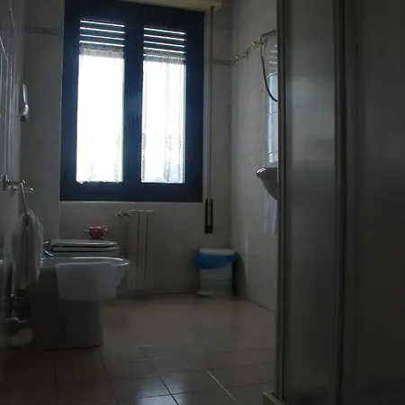 Olivi Hotel 2*
